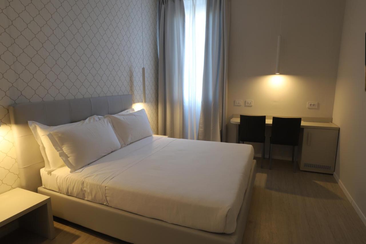 Cadorna Luxury Hotel Милан Экстерьер фото